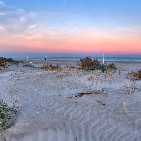 Chalet En Playa De Holiday home Almarda